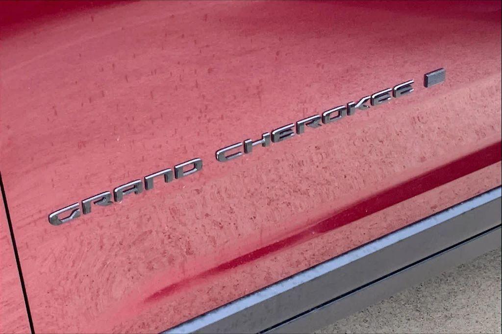new 2026 Jeep Grand Cherokee L car, priced at $46,277