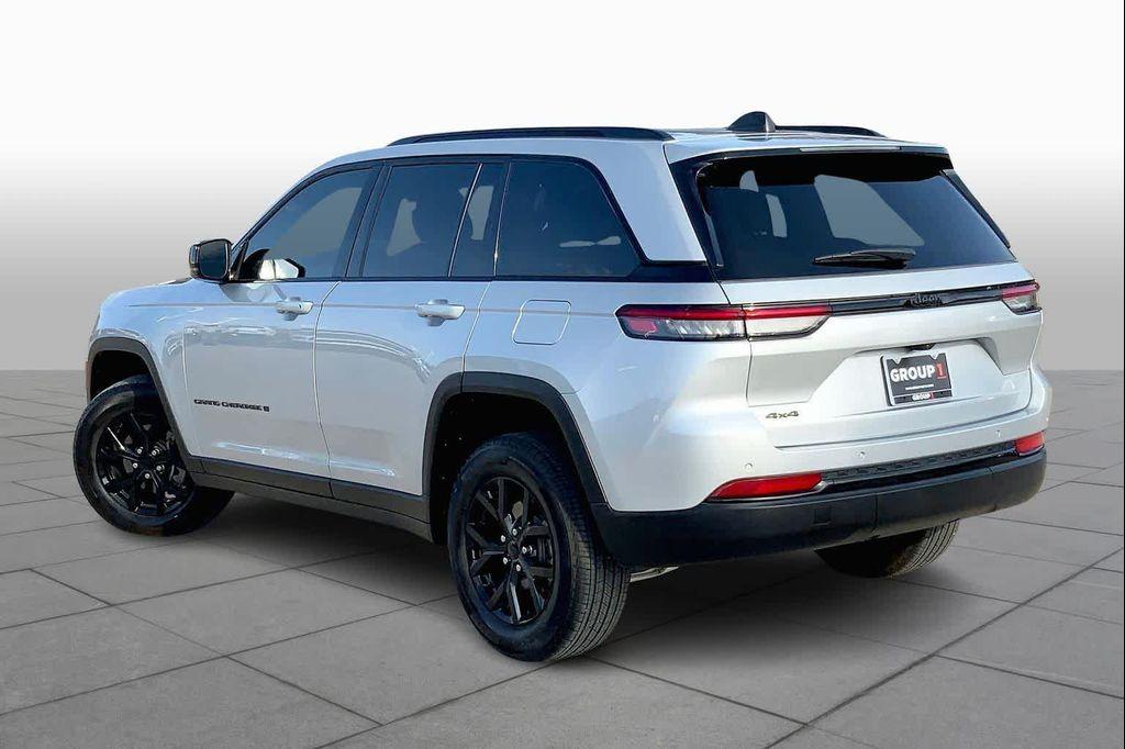 used 2024 Jeep Grand Cherokee car, priced at $33,390
