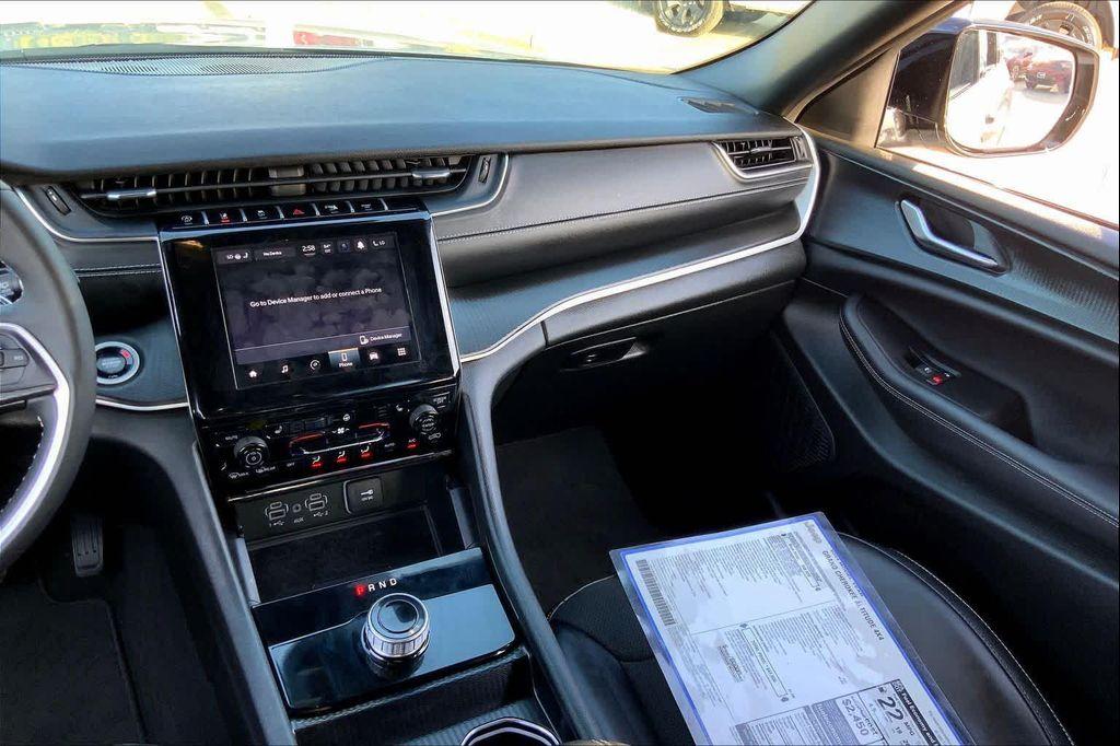 used 2024 Jeep Grand Cherokee car, priced at $33,390