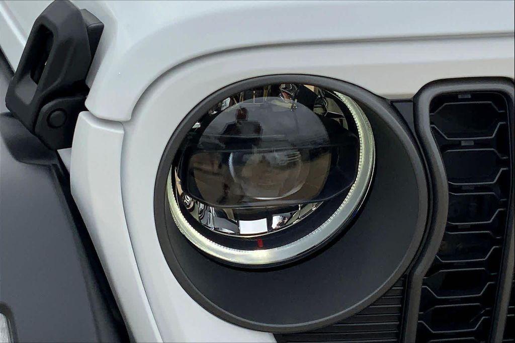 new 2026 Jeep Wrangler car, priced at $47,574