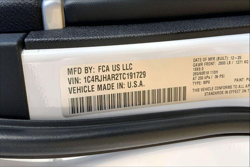 new 2026 Jeep Grand Cherokee car, priced at $43,061