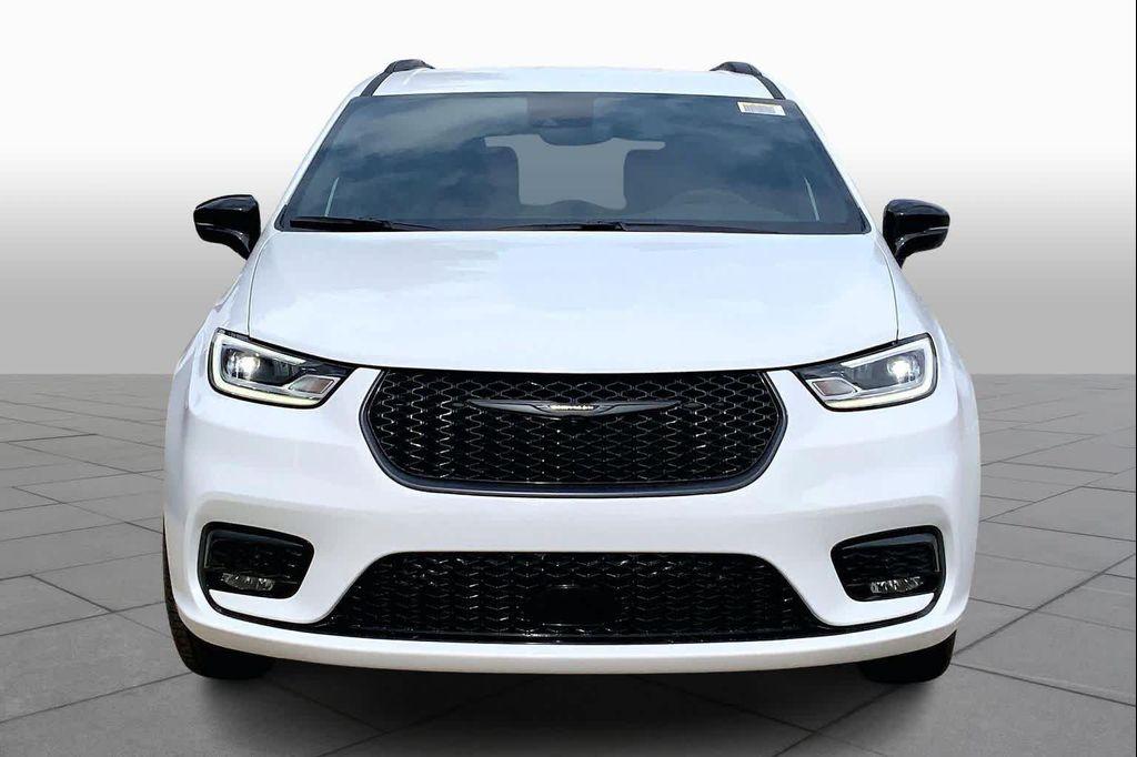 new 2026 Chrysler Pacifica car, priced at $45,114