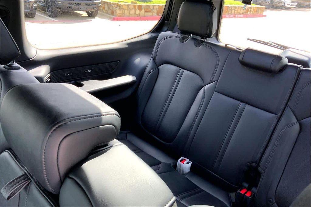 new 2026 Jeep Grand Wagoneer car, priced at $81,171
