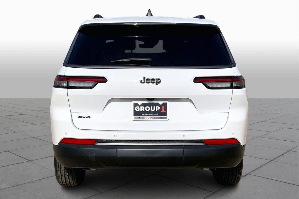 new 2026 Jeep Grand Cherokee L car, priced at $46,277