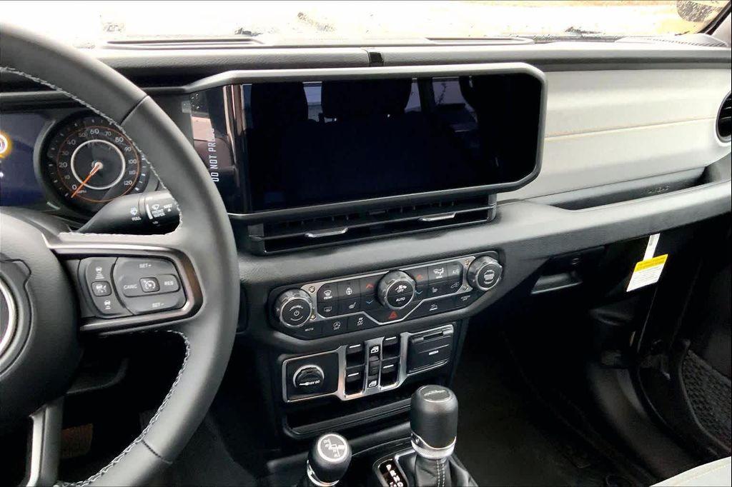 new 2026 Jeep Gladiator car, priced at $43,696