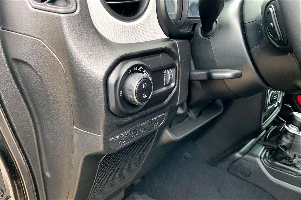 new 2026 Jeep Gladiator car, priced at $43,696