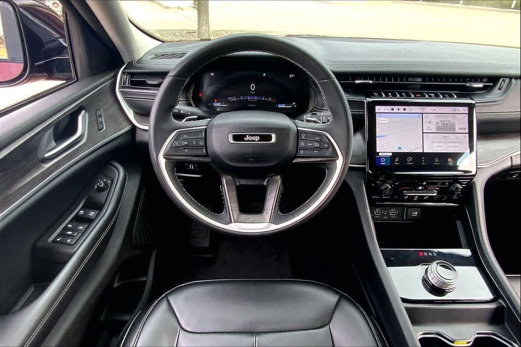 used 2024 Jeep Grand Cherokee car, priced at $25,990