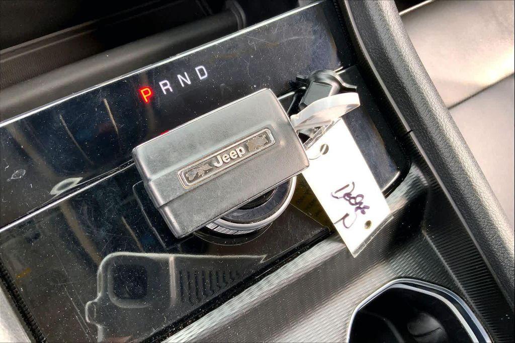 used 2024 Jeep Grand Cherokee car, priced at $25,990