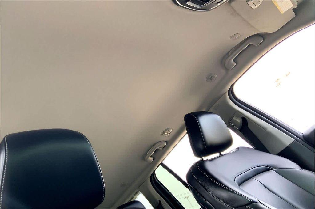 used 2024 Jeep Grand Cherokee car, priced at $25,990