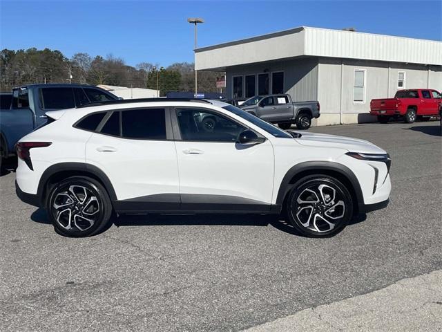 used 2024 Chevrolet Trax car, priced at $22,950