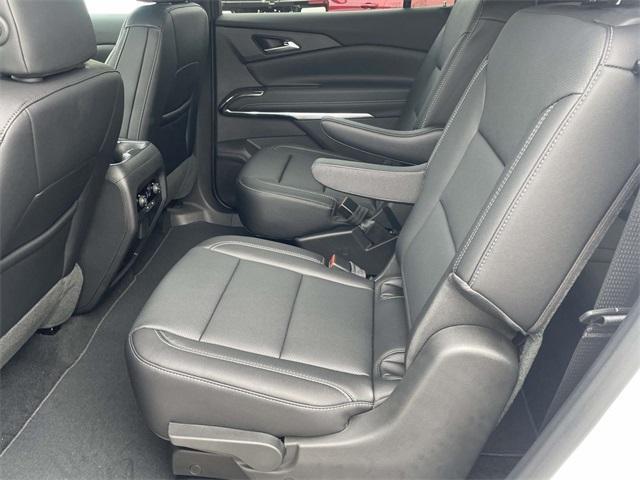 new 2026 Chevrolet Traverse car, priced at $43,366