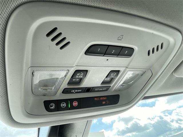 used 2021 Chevrolet Traverse car, priced at $21,950