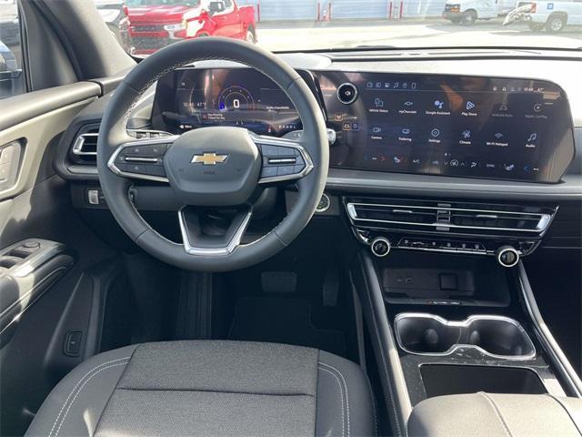 new 2026 Chevrolet Traverse car, priced at $43,743