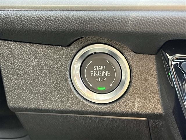 new 2026 Chevrolet Traverse car, priced at $43,743