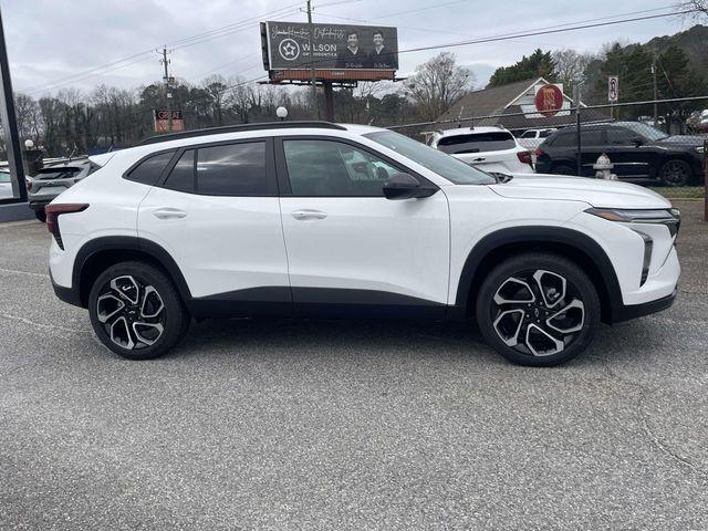 new 2026 Chevrolet Trax car, priced at $25,028