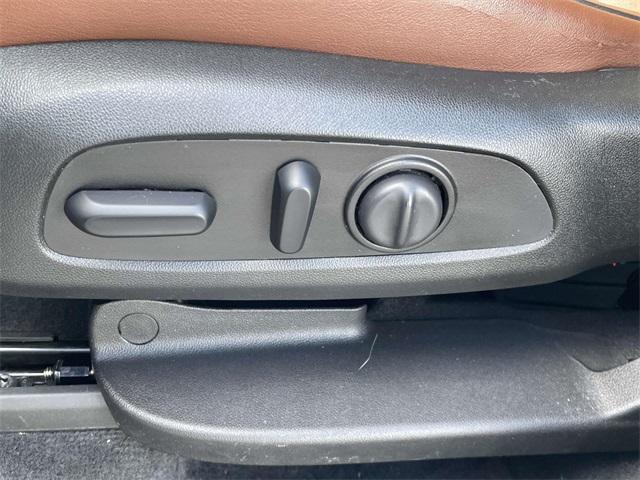 used 2021 Chevrolet Traverse car, priced at $24,950