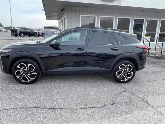 used 2025 Chevrolet Trax car, priced at $23,950