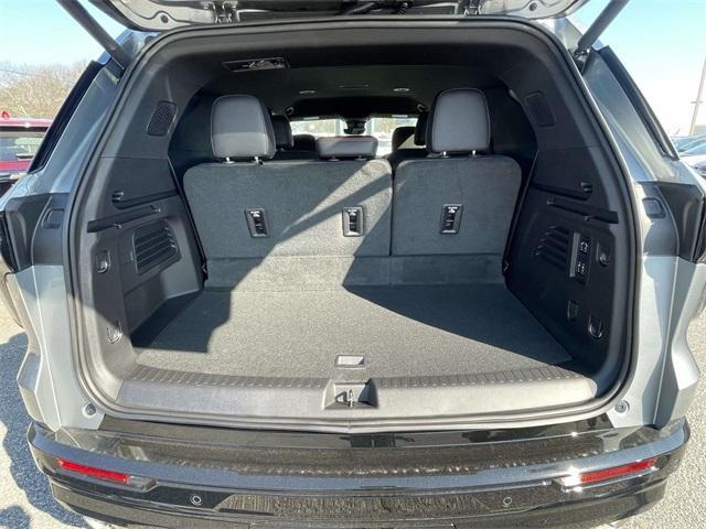 new 2026 Chevrolet Traverse car, priced at $56,286