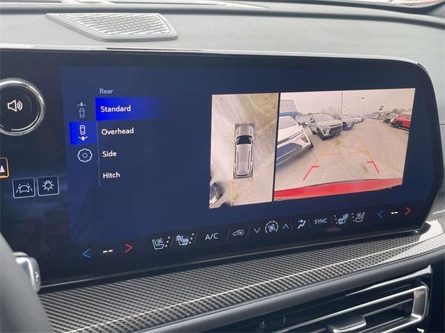 new 2026 Chevrolet Traverse car, priced at $56,023