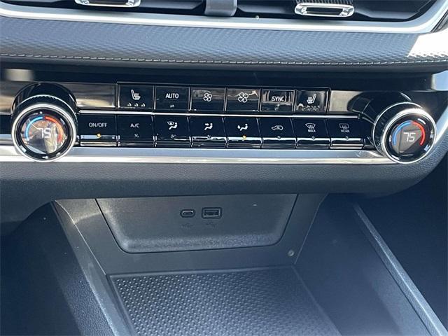 new 2026 Chevrolet Equinox car, priced at $32,188