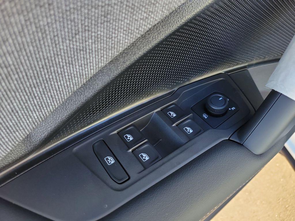 new 2026 Volkswagen Tiguan car, priced at $30,537