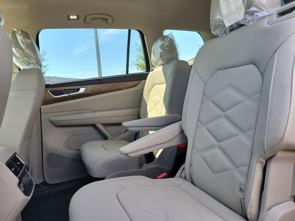 new 2026 Volkswagen Atlas car, priced at $43,148