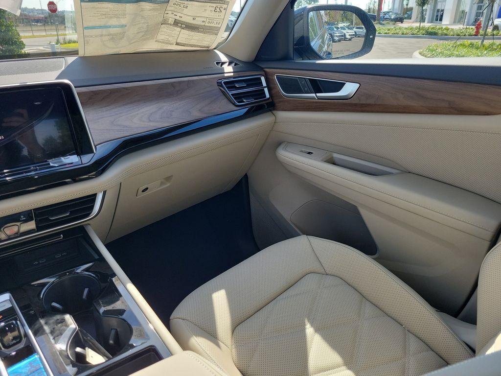 new 2026 Volkswagen Atlas car, priced at $43,148