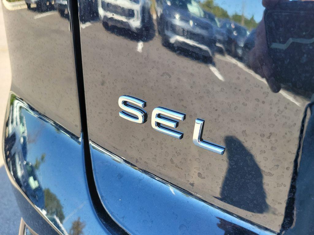 new 2026 Volkswagen Atlas Cross Sport car, priced at $46,225