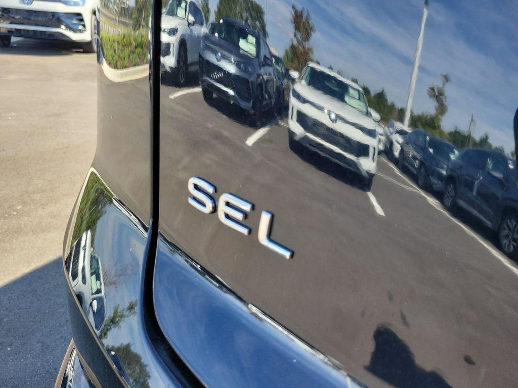 new 2026 Volkswagen Atlas Cross Sport car, priced at $46,225