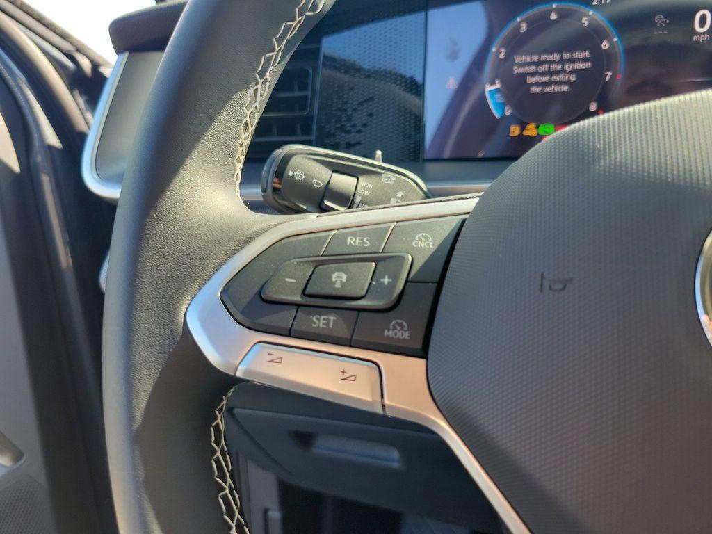 new 2025 Volkswagen Tiguan car, priced at $26,204