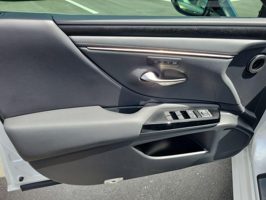 used 2022 Lexus ES 350 car, priced at $34,595