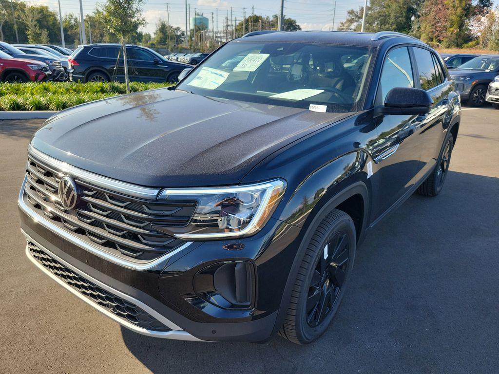 new 2026 Volkswagen Atlas Cross Sport car, priced at $41,042