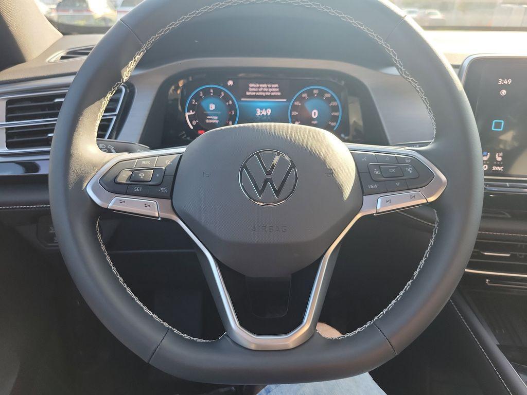 new 2026 Volkswagen Atlas Cross Sport car, priced at $41,042