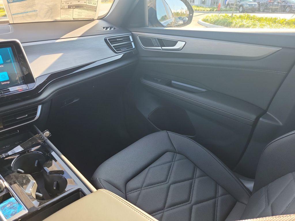 new 2026 Volkswagen Atlas Cross Sport car, priced at $41,042