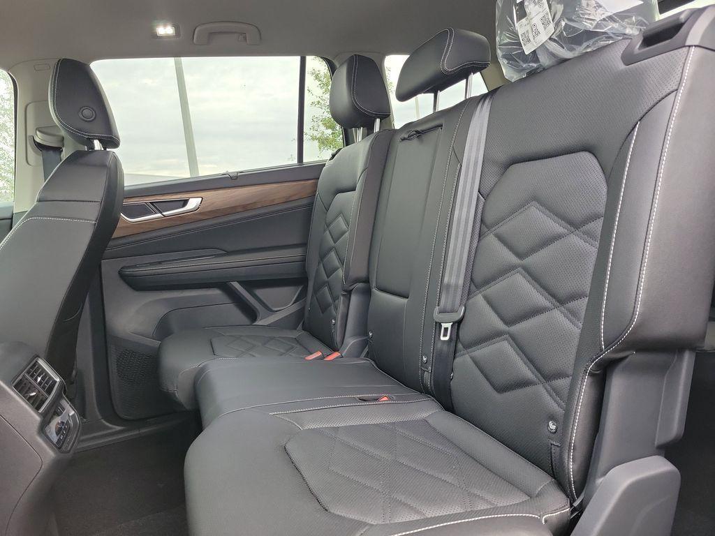 new 2026 Volkswagen Atlas car, priced at $42,987