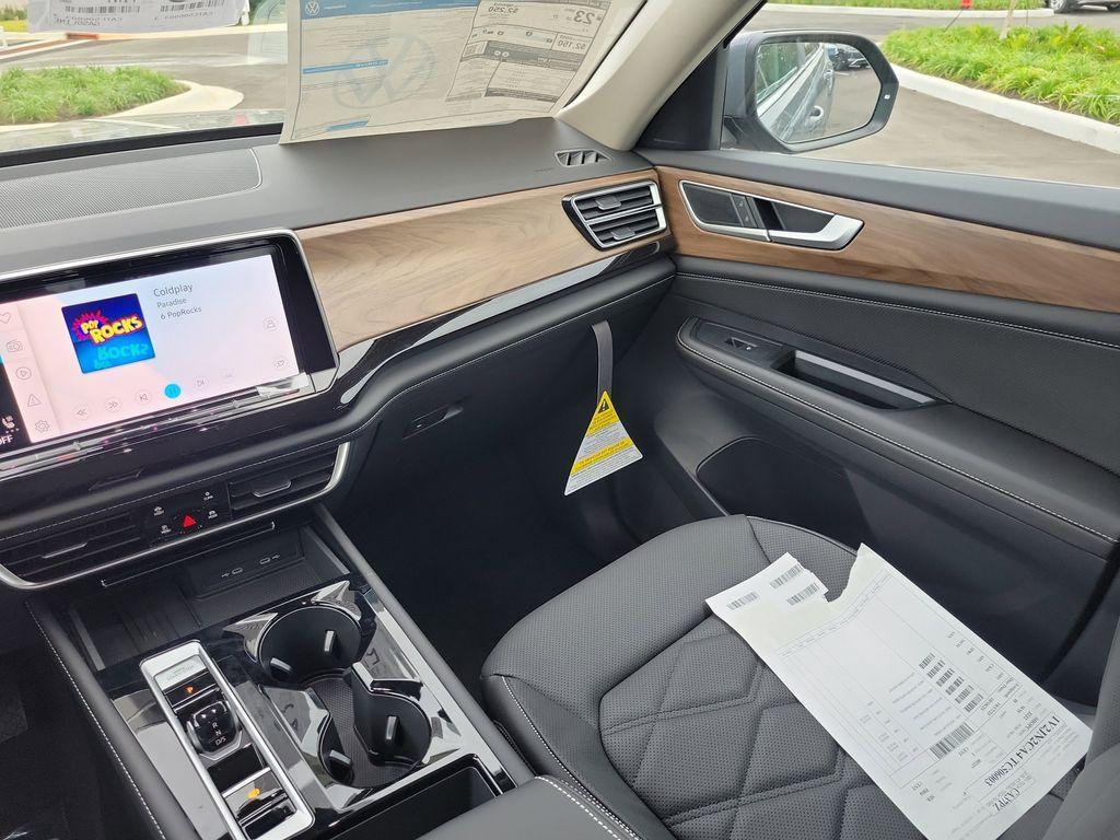 new 2026 Volkswagen Atlas car, priced at $42,987
