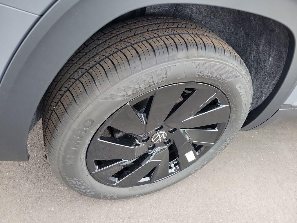 new 2026 Volkswagen Atlas car, priced at $42,987