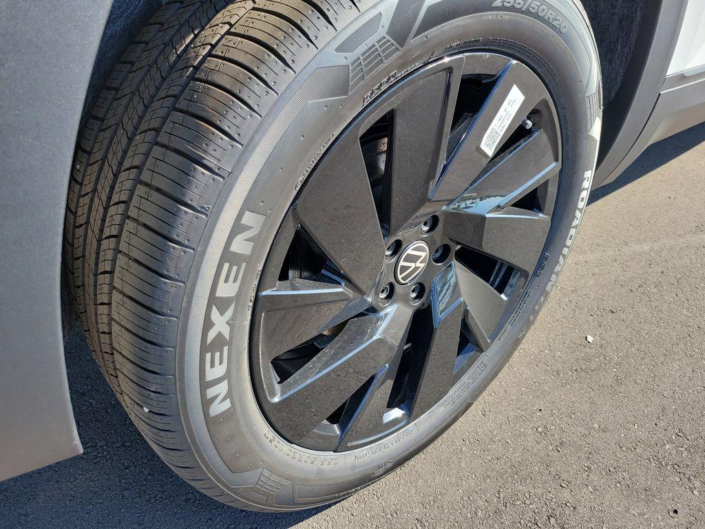 new 2026 Volkswagen Atlas car, priced at $42,987