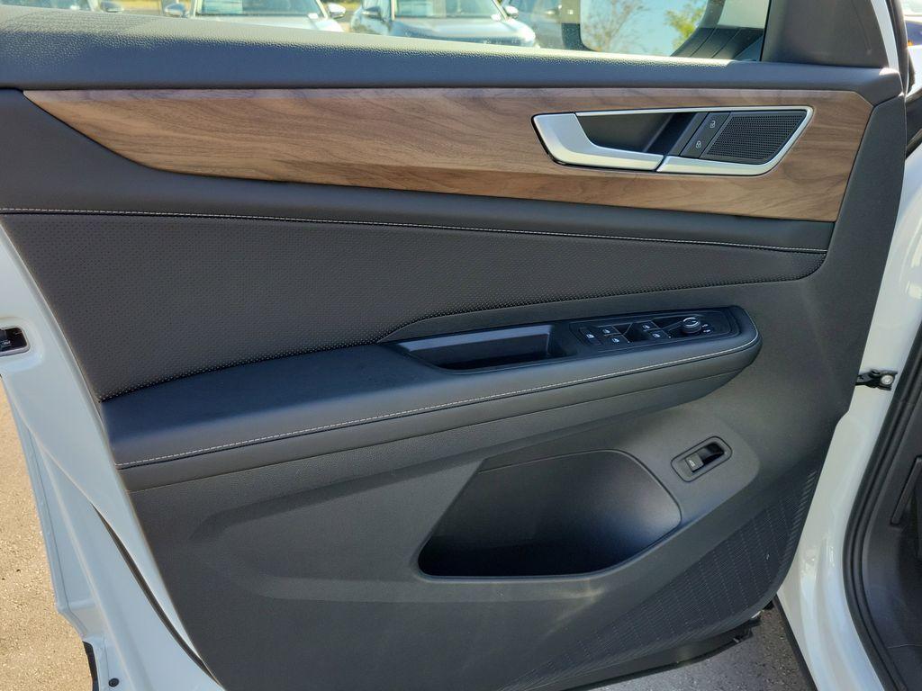 new 2026 Volkswagen Atlas car, priced at $42,987