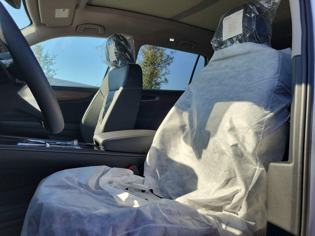 new 2026 Volkswagen Atlas car, priced at $42,987