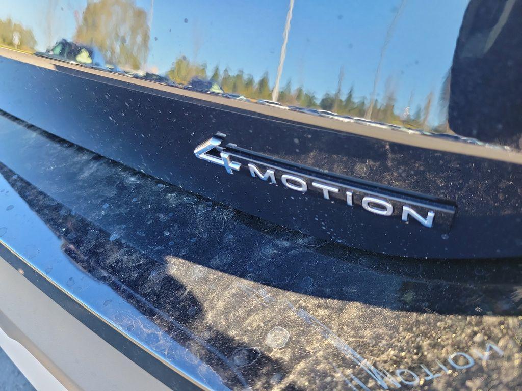 new 2026 Volkswagen Tiguan car, priced at $31,990