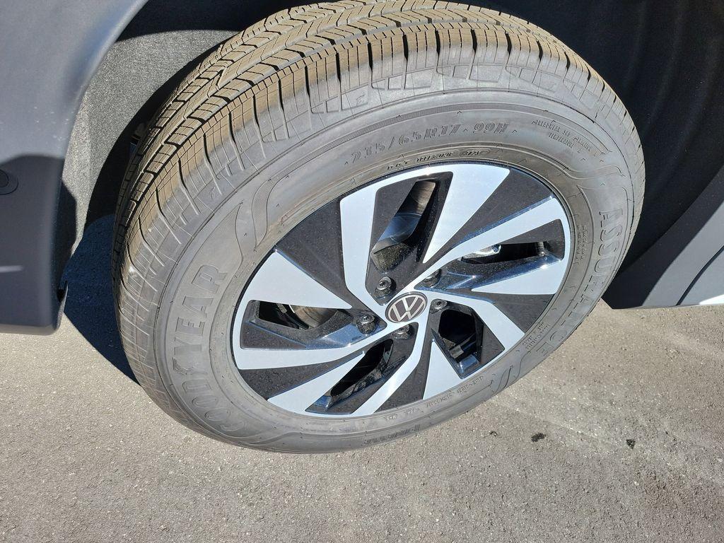 new 2026 Volkswagen Tiguan car, priced at $31,990