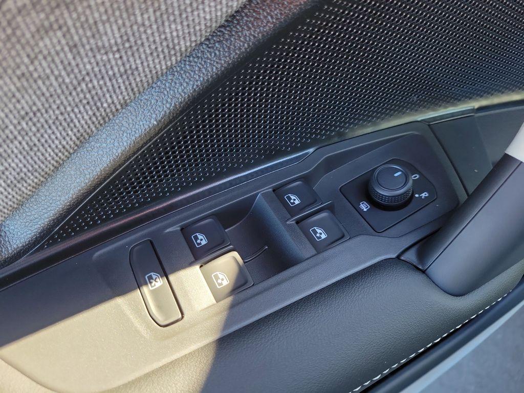 new 2026 Volkswagen Tiguan car, priced at $31,990