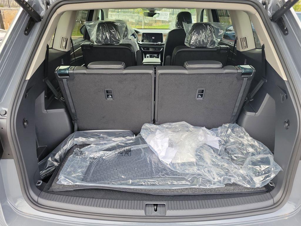 new 2026 Volkswagen Atlas car, priced at $45,271