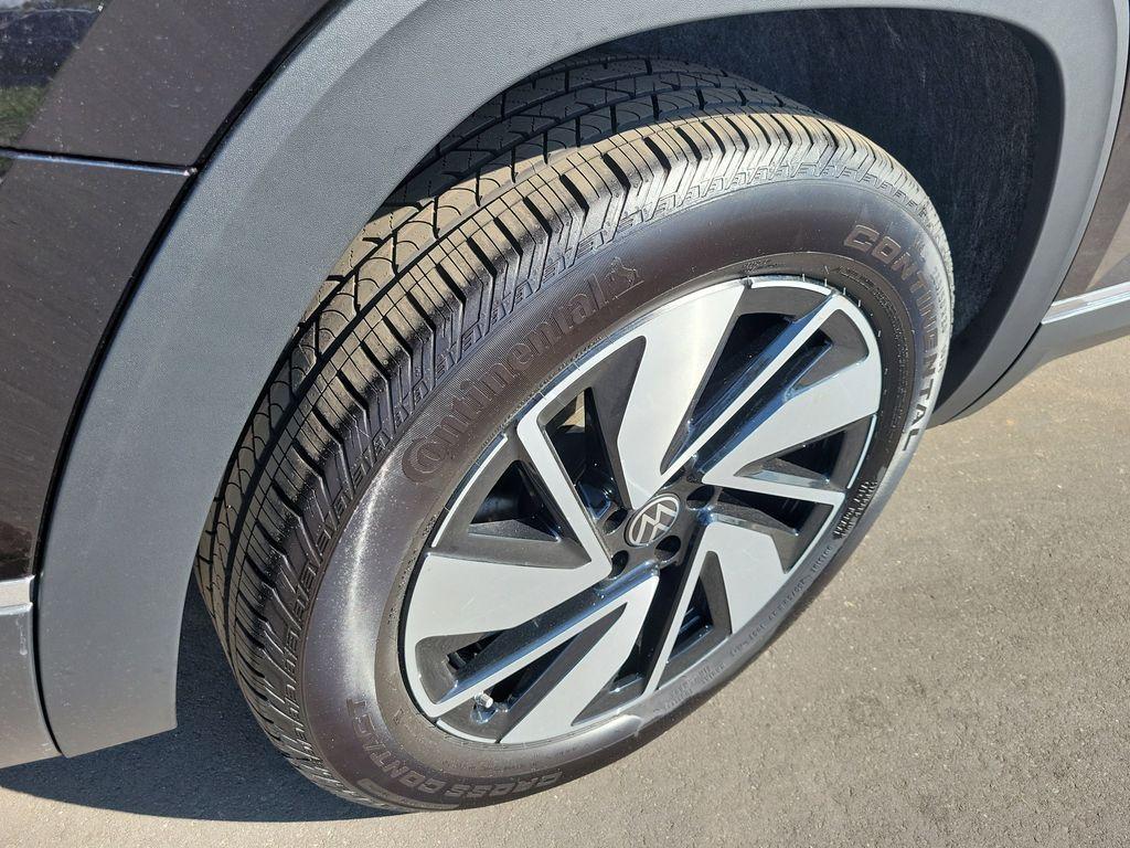 new 2026 Volkswagen Atlas car, priced at $47,299