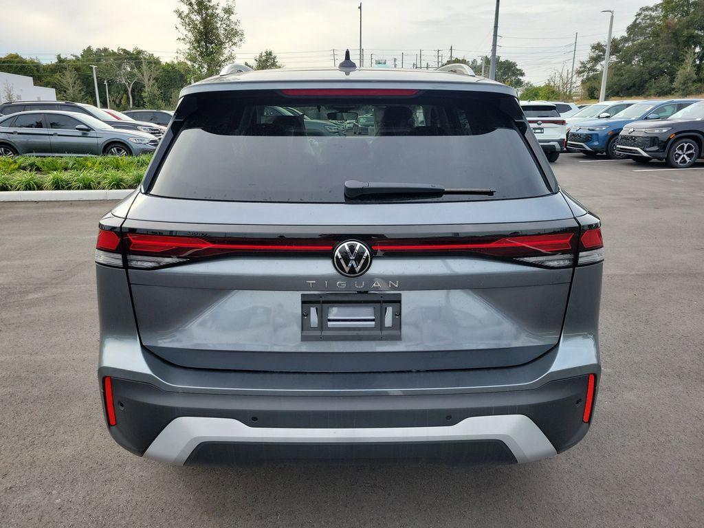 new 2025 Volkswagen Tiguan car, priced at $25,946