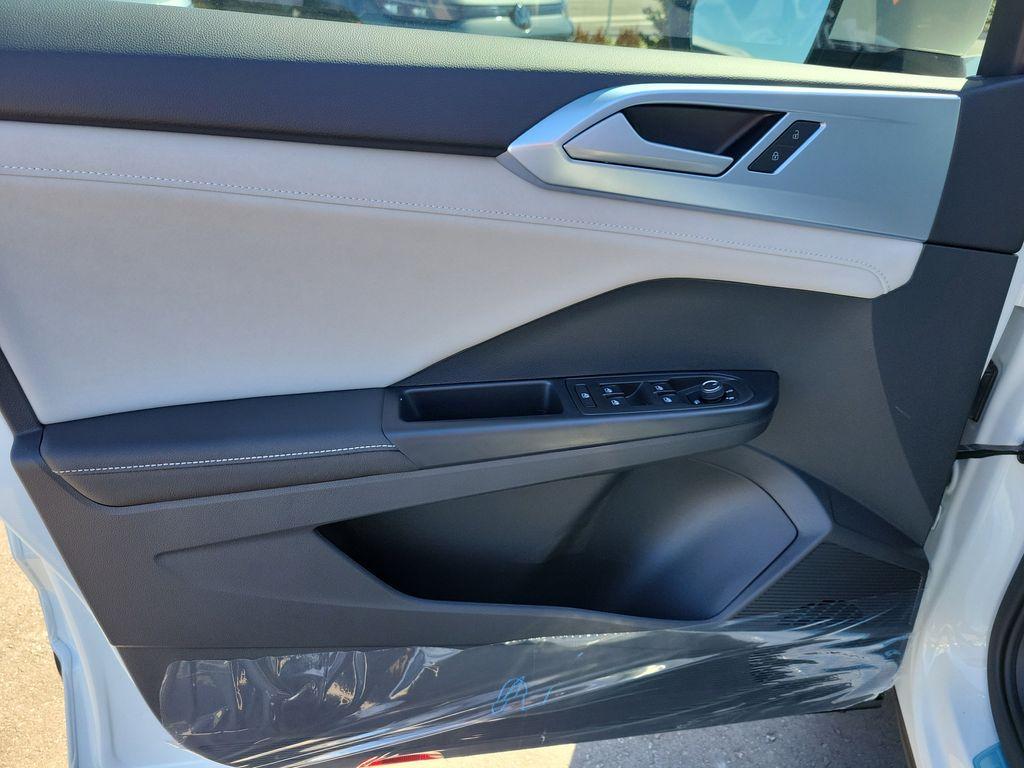 new 2026 Volkswagen Taos car, priced at $30,914