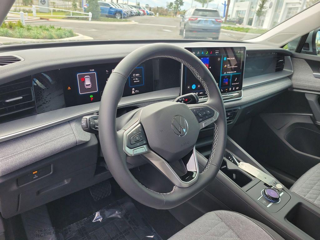 used 2025 Volkswagen Tiguan car, priced at $25,995