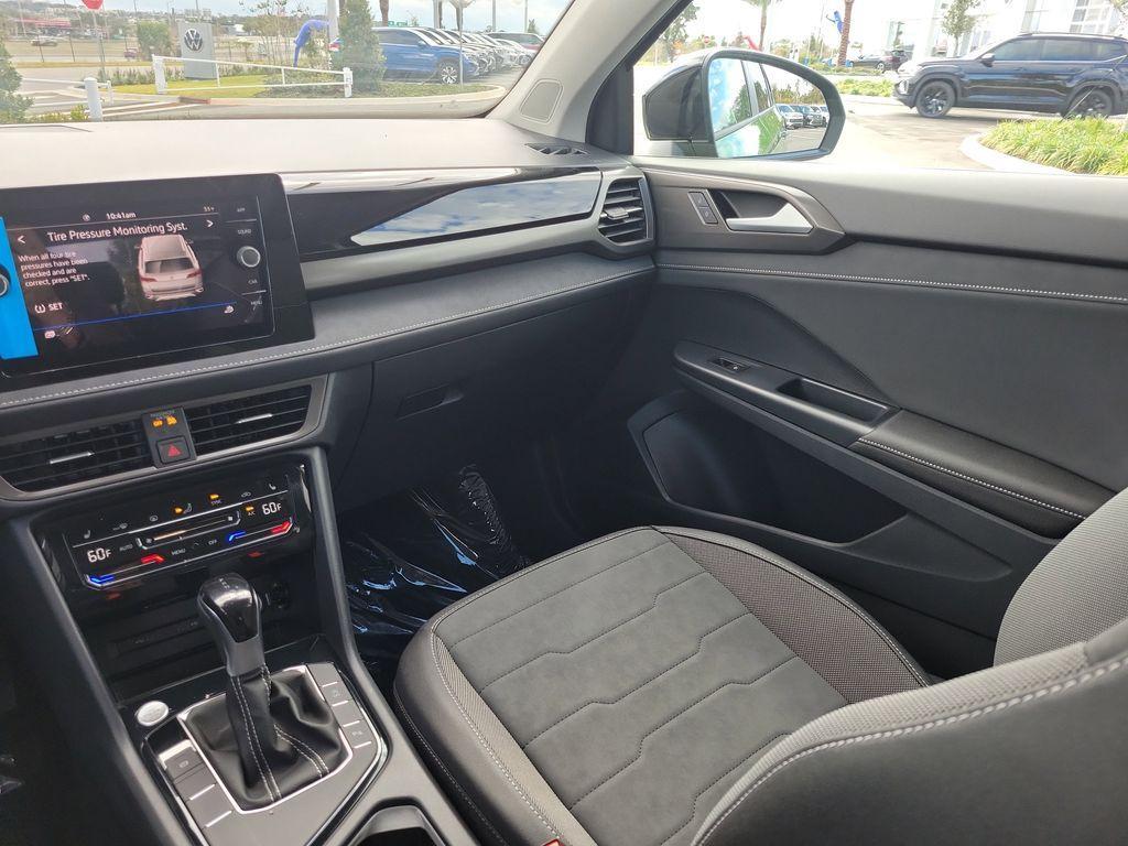 new 2026 Volkswagen Taos car, priced at $32,158