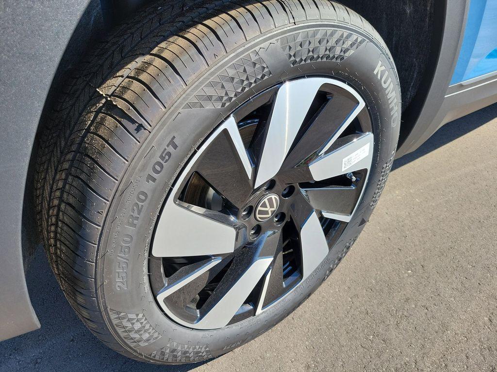 new 2026 Volkswagen Atlas Cross Sport car, priced at $41,562